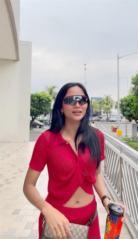 HHen Niê dát hàng hiệu sành điệu công tác Philippines-1