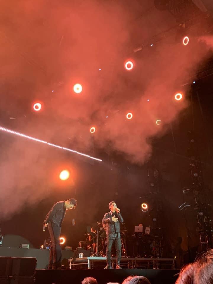 JustaTee đi giày độn vẫn bé tí khi đứng cạnh Tóc Tiên, Đen Vâu-2