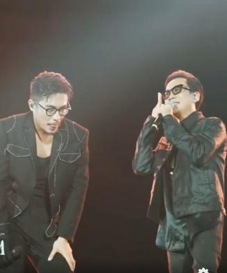 JustaTee đi giày độn vẫn bé tí khi đứng cạnh Tóc Tiên, Đen Vâu-4