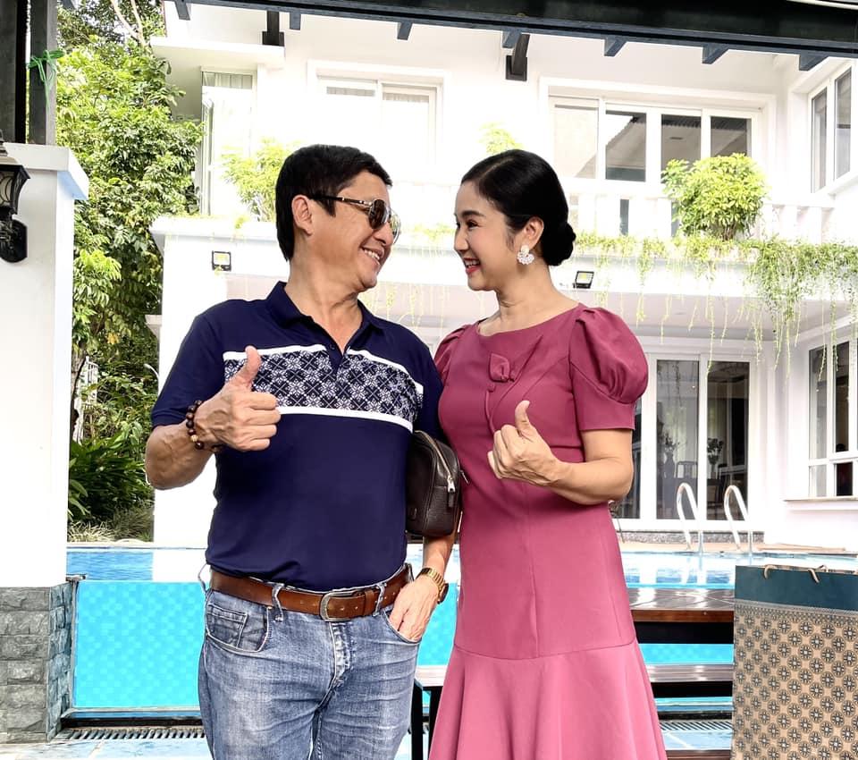 Tin showbiz Việt ngày 4/10: Chồng Tây chăm Phương Vy từng li từng tí-4