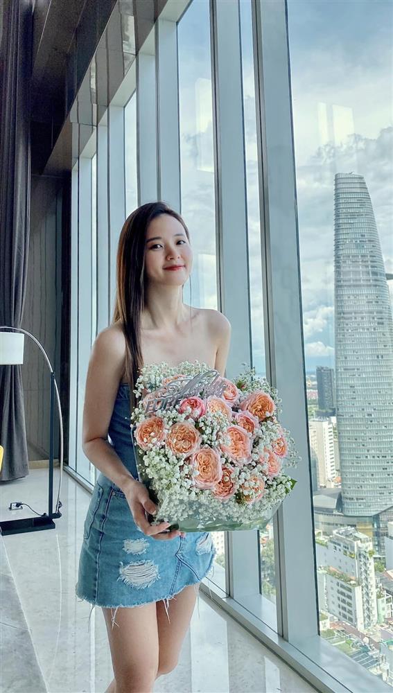 Midu được tổ chức sinh nhật sớm, ngã ngửa ngoại hình tuổi 33-1