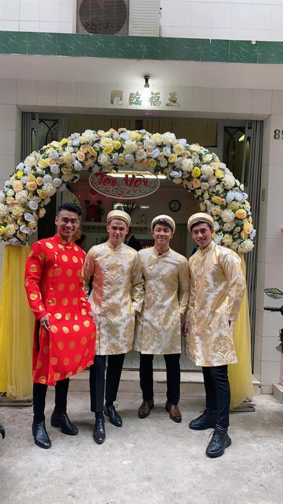 Phù rể gây sốt với ngoại hình cực phẩm trong đám cưới-6