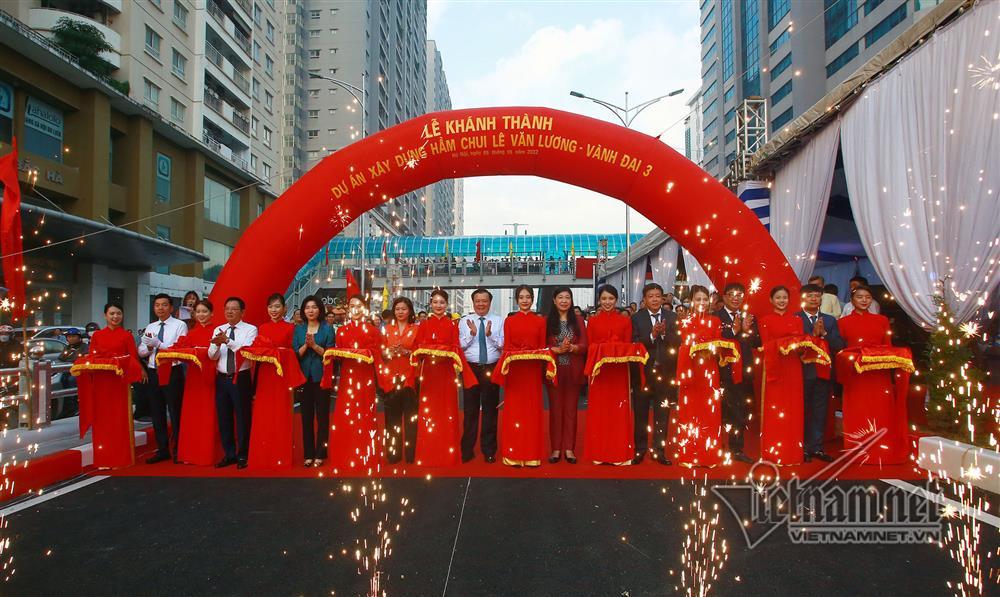 Thông xe hầm chui 700 tỷ đồng qua nút giao ùn tắc nhất Hà Nội-1