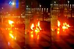 NÓNG: Hàng loạt ca nô bốc cháy dữ dội ở biển Cửa Đại-3