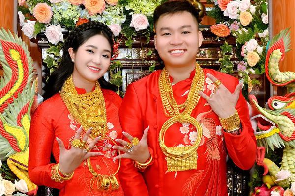 Lộ chi phí tổ chức tiệc khủng cặp đôi ẵm 320 cây vàng ở đám cưới-7