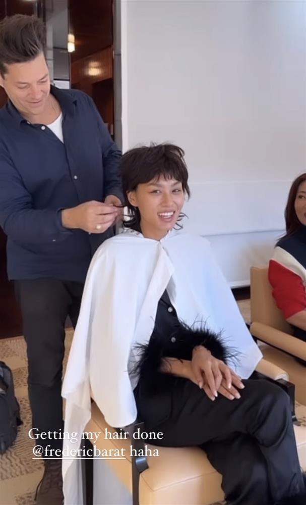 Á hậu Thảo Nhi để tóc Khá Bảnh càn quét Paris Fashion Week-1