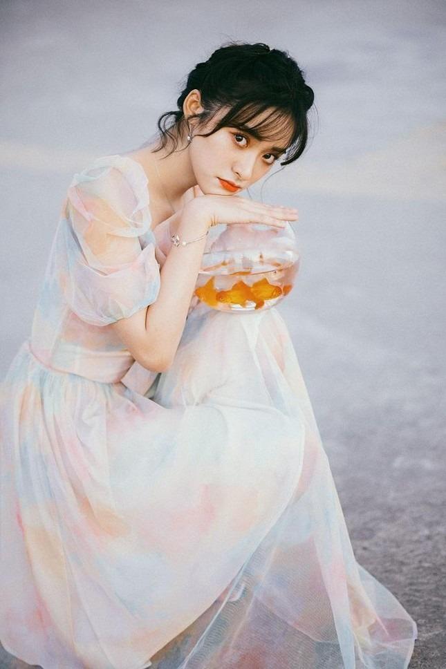 Thẩm Nguyệt: Nàng Sam Thái đình đám nay chìm nghỉm vì mê yêu-9