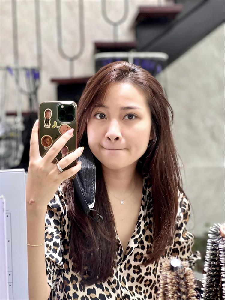 Nhan sắc vợ Phan Văn Đức ăn đứt CAM thường-2