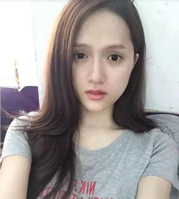 Hương Giang bị netizen nhắc nhở 1 chi tiết khi làm đẹp cùng mẹ-12