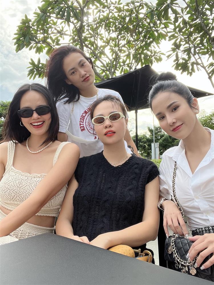 4 mẹ bỉm Vbiz hội ngộ, bất ngờ nhan sắc sau 12 năm Next Top-3