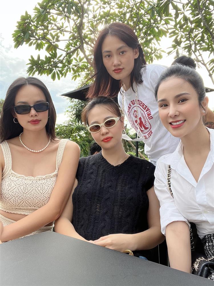 4 mẹ bỉm Vbiz hội ngộ, bất ngờ nhan sắc sau 12 năm Next Top-4