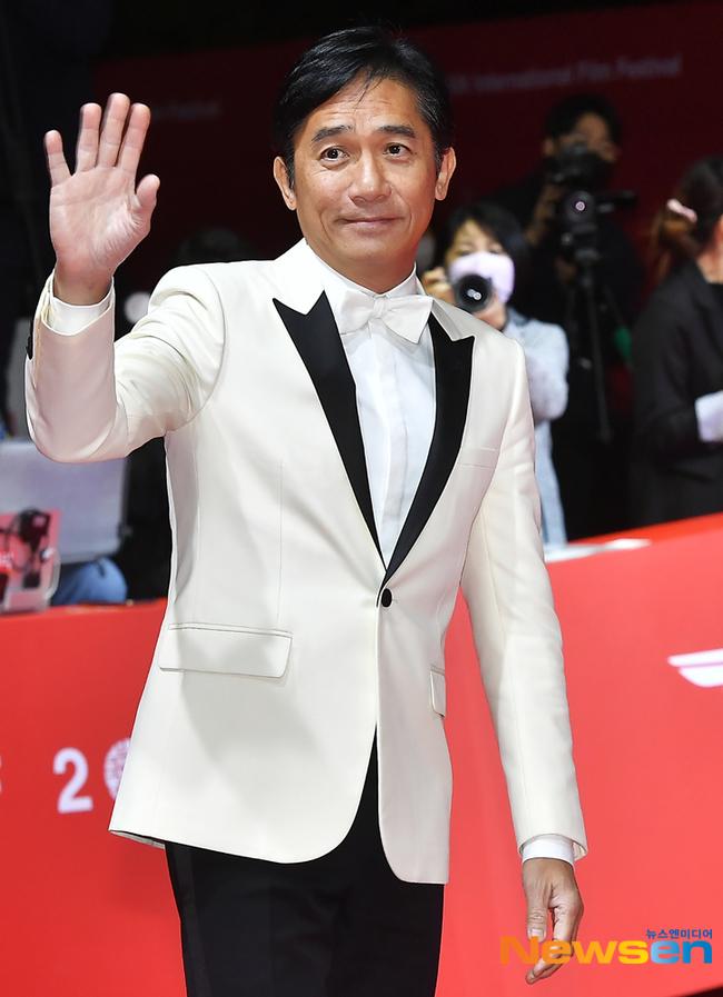 Kim Yoo Jung đẹp xuất sắc, Goo Hye Sun tăng cân khác lạ-1