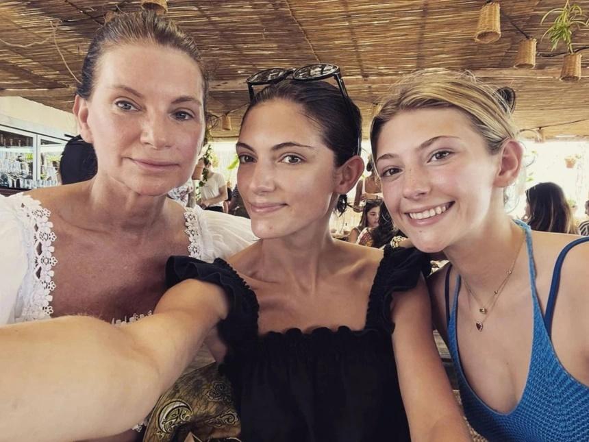 Con gái triệu phú hẹn hò hoàng tử Hy Lạp-2