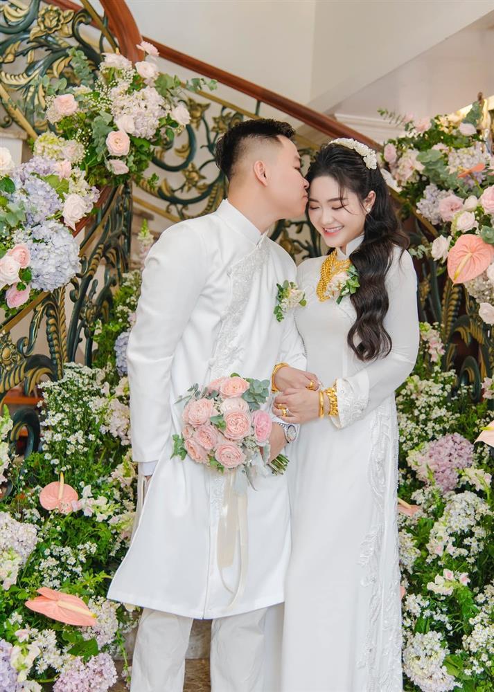 Lộ chi phí tổ chức tiệc khủng cặp đôi ẵm 320 cây vàng ở đám cưới-6