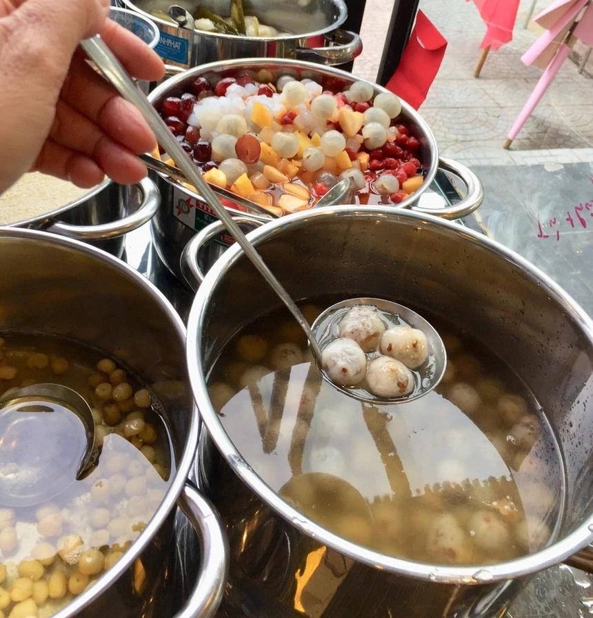 Món chè heo quay lạ miệng chỉ có ở Huế-2