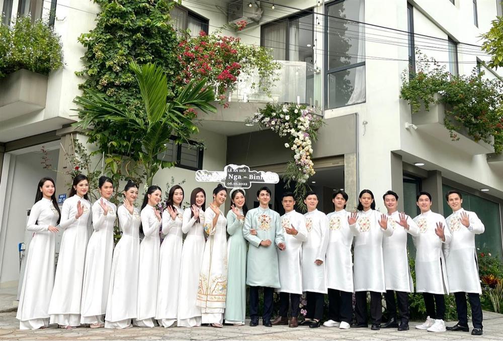 Bình An - Phương Nga thay 2 bộ áo dài trong ngày ăn hỏi-1