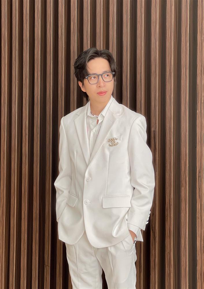 ViruSs lộ thân hình phát tướng trong đám cưới PewPew-6