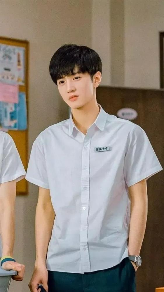 3 trai đẹp xứ Trung chưa kịp nổi đã toang nặng vì phốt thái độ-2