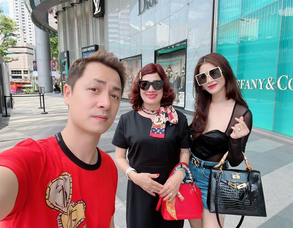 Tin showbiz Việt ngày 6/10: Hồng Vân ngộ ra chân lý sau bệnh nặng-3