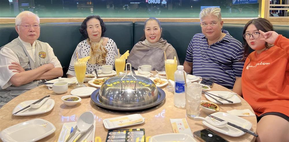 Tin showbiz Việt ngày 6/10: Hồng Vân ngộ ra chân lý sau bệnh nặng-1