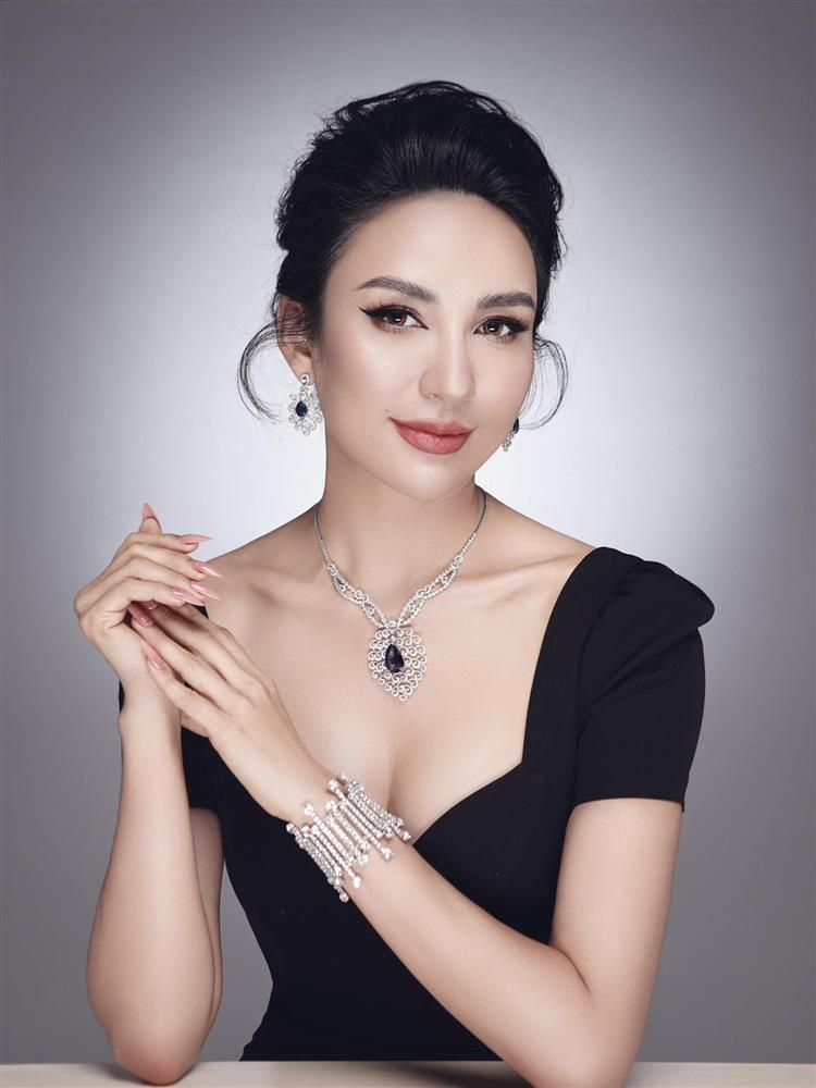 Tin showbiz Việt ngày 6/10: Hồng Vân ngộ ra chân lý sau bệnh nặng-11