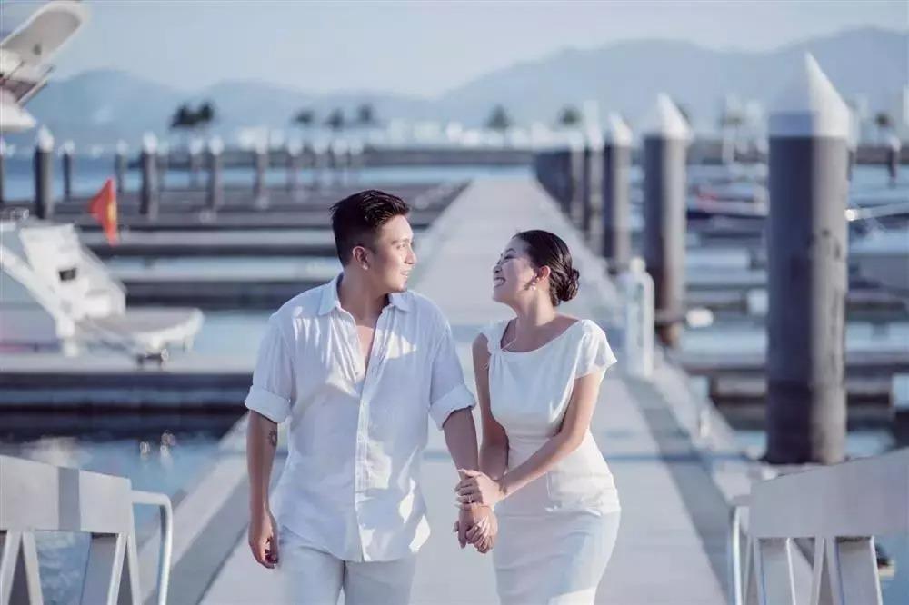 Liêu Hà Trinh tìm bạn mất liên lạc 10 năm mời cưới, netizen ngơ ngác-5