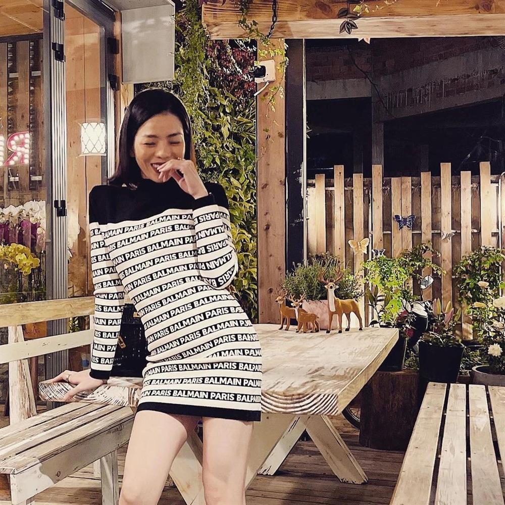 Lệ Quyên vỗ mặt antifan khi bị chê chẳng đẹp hơn ai-5