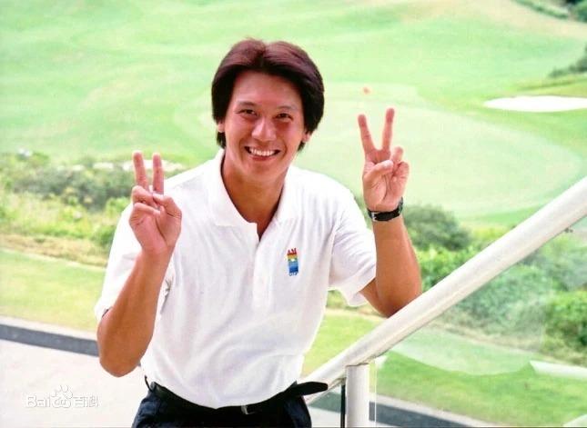 Triểu Chiêu đẹp trai nhất màn ảnh: Người là tỷ phú, kẻ ở nhà thuê-4