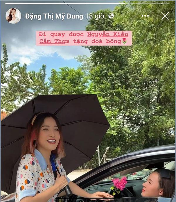 Midu bị chặn đầu xe ô tô, bất ngờ món quà sinh nhật được tặng-2