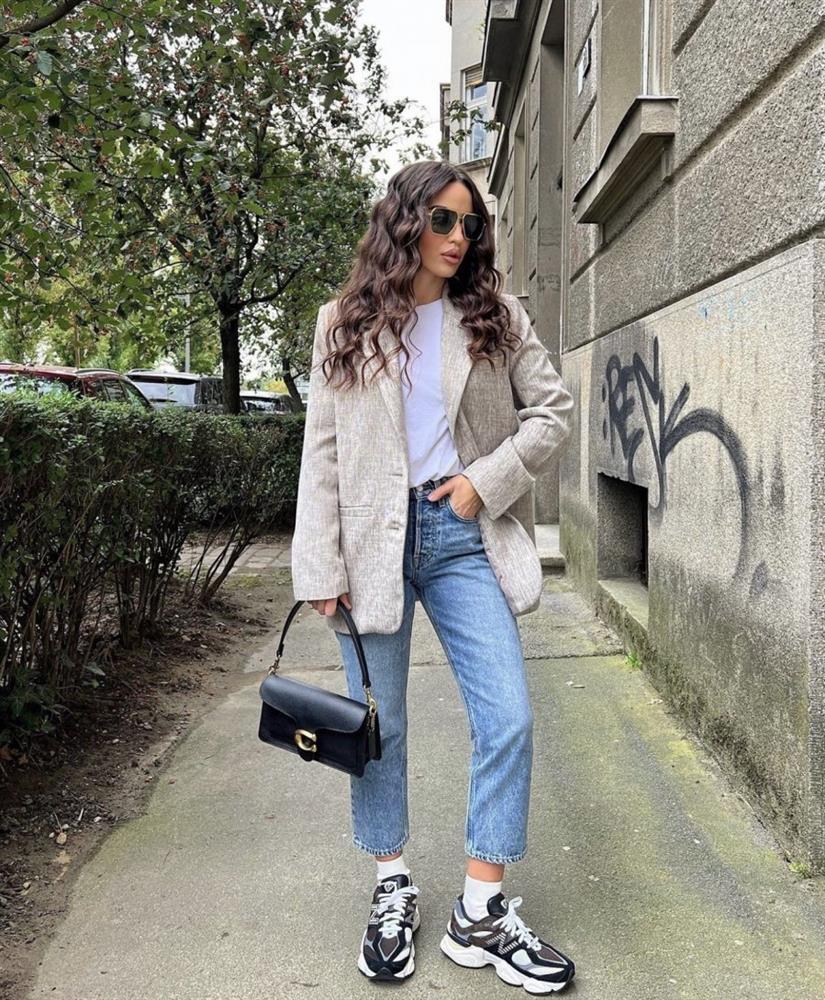 3 kiểu sneaker được tín đồ săn lùng nhất mùa thu đông 2022-3