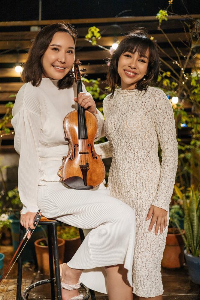 Con trai Kỳ đà hoa Thảo Trang lần đầu tiên đóng MV cùng mẹ-4