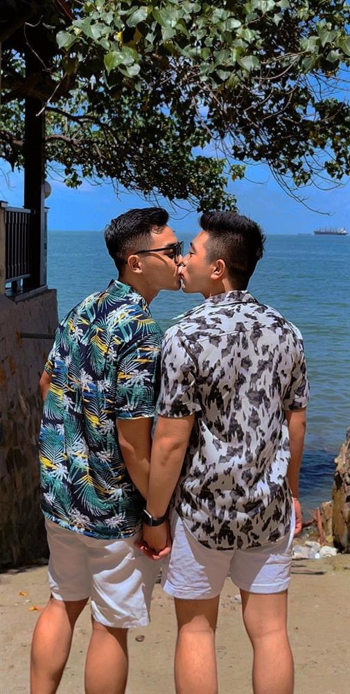 Chuyện tình đồng giới 33 năm: Yêu không ngại khoảng cách-8