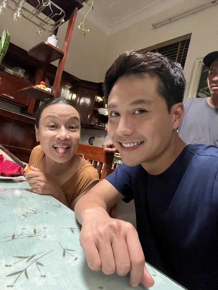 Khi công an và tội phạm ăn cơm cùng nhau hậu trường phim Đấu Trí-9