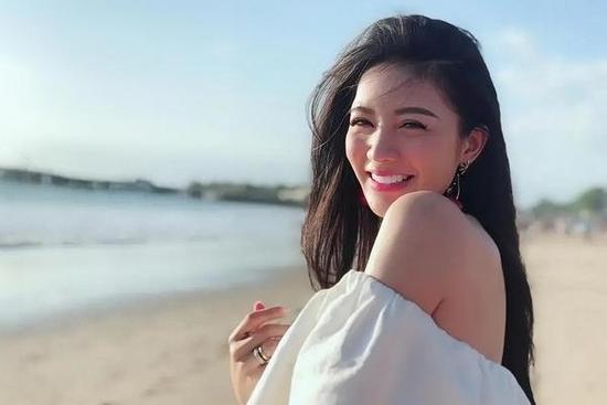 Mỹ nhân Đài lấy chồng sau 10 năm vướng scandal lộ ảnh