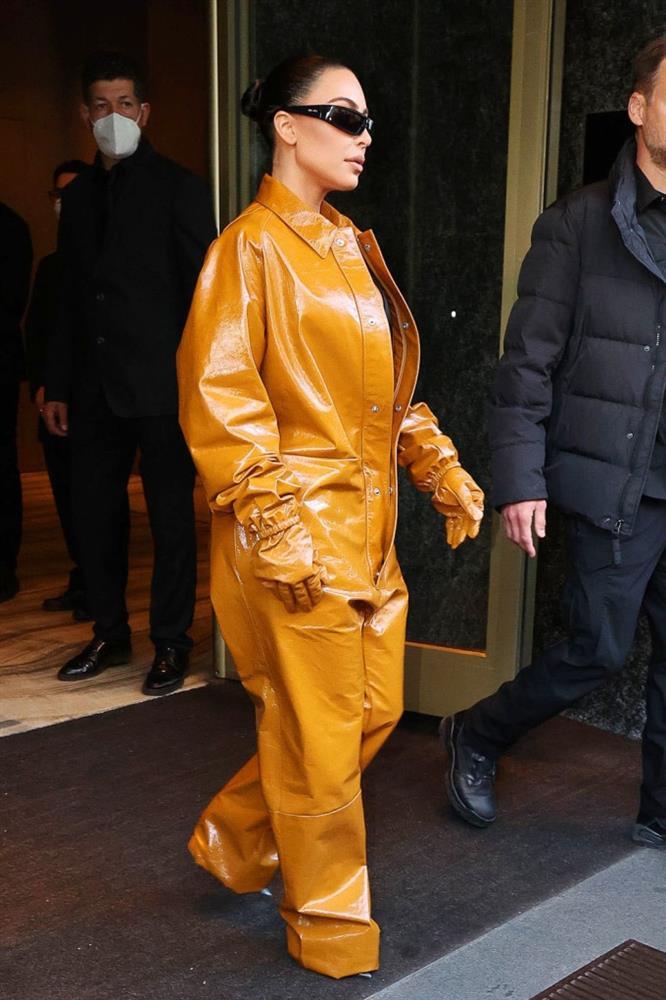 Kanye West thà đi tù còn hơn mặc jumpsuit của Kim-1