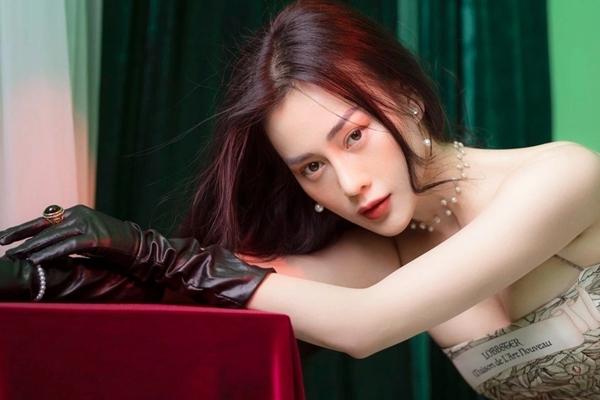 Phương Oanh mở cửa Facebook, khoe cận dung nhan-5