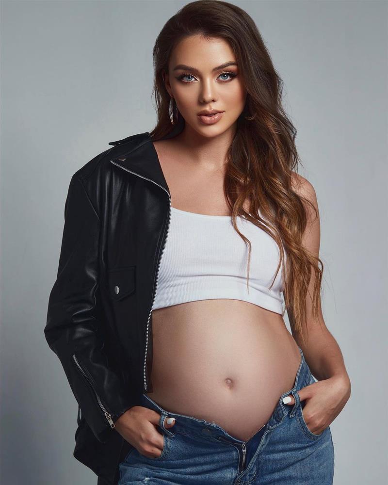 Vợ Bùi Tiến Dũng bầu 8 tháng mà không phát tướng, vẫn cực phẩm-1