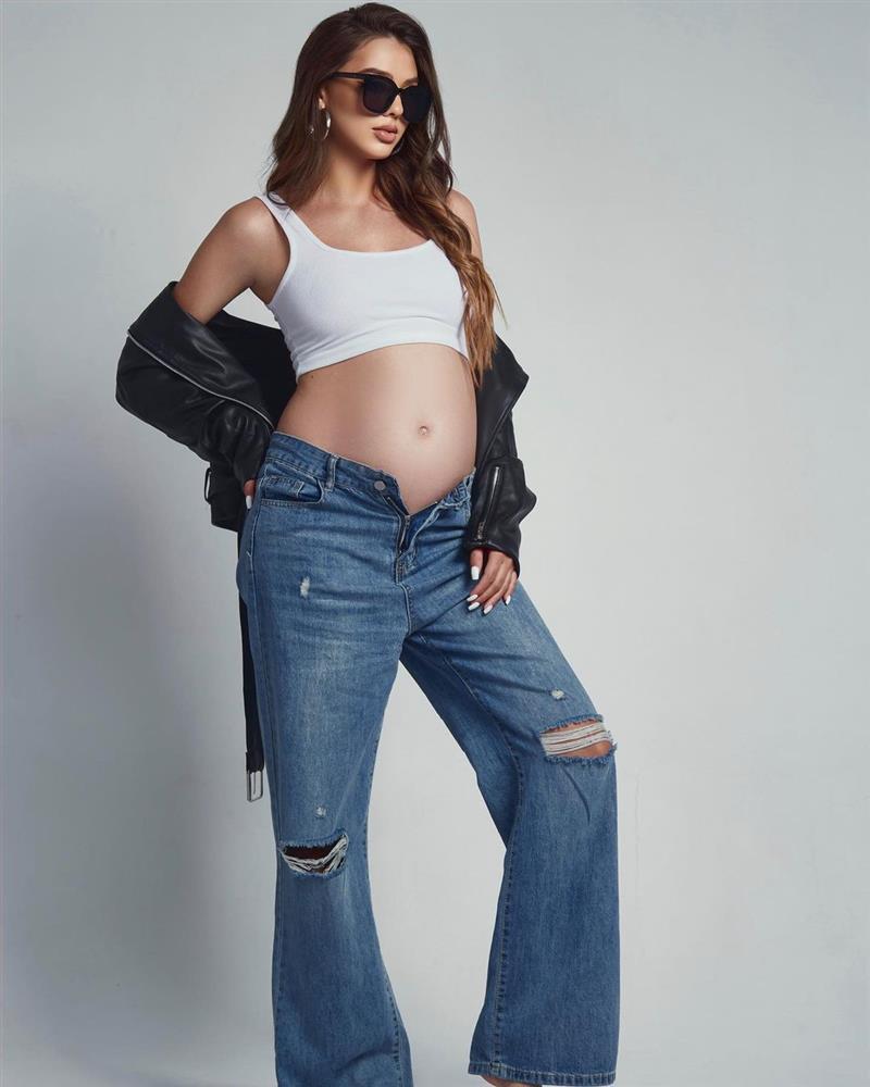 Vợ Bùi Tiến Dũng bầu 8 tháng mà không phát tướng, vẫn cực phẩm-3