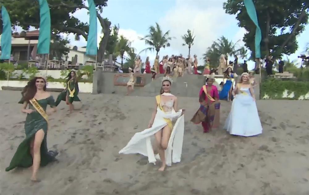 Nhìn Thiên Ân lưới đánh cá, dân mạng lại thương miss quấn chăn-5