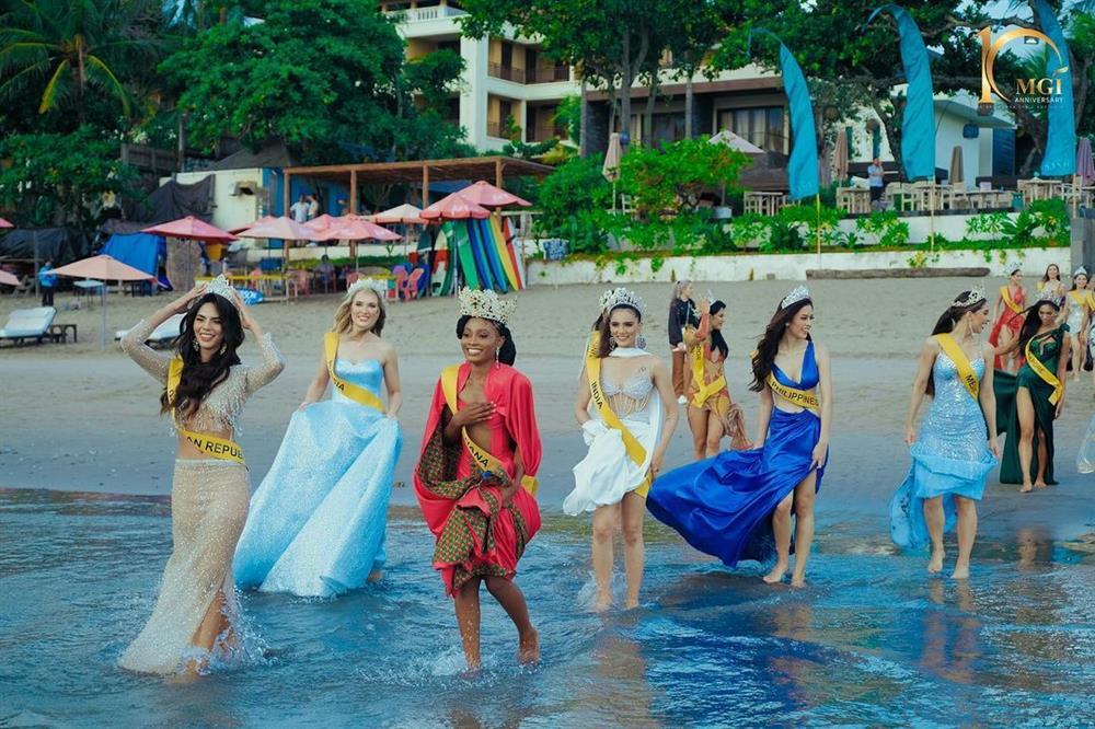 Nhìn Thiên Ân lưới đánh cá, dân mạng lại thương miss quấn chăn-9