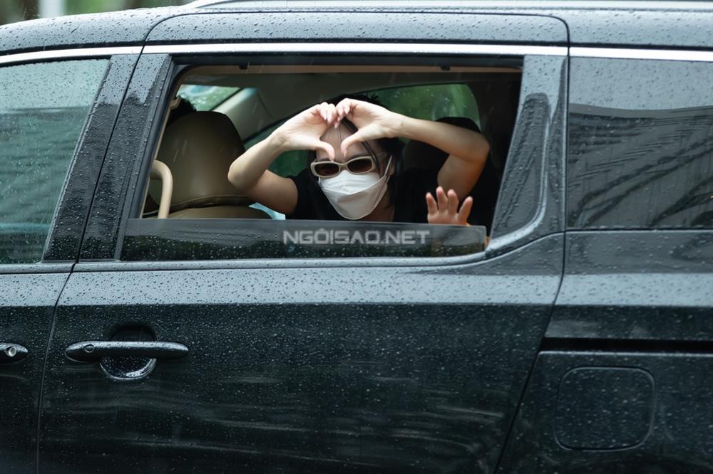 Diệu Nhi - Anh Tú khởi hành đến nơi tổ chức đám cưới-10