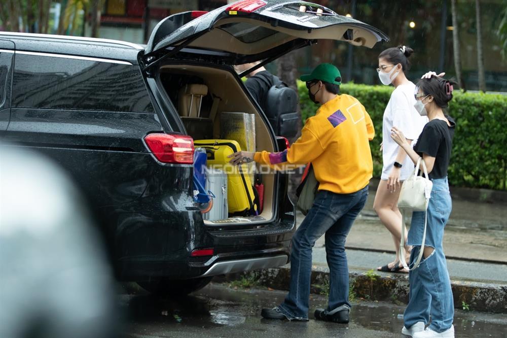 Diệu Nhi - Anh Tú khởi hành đến nơi tổ chức đám cưới-4