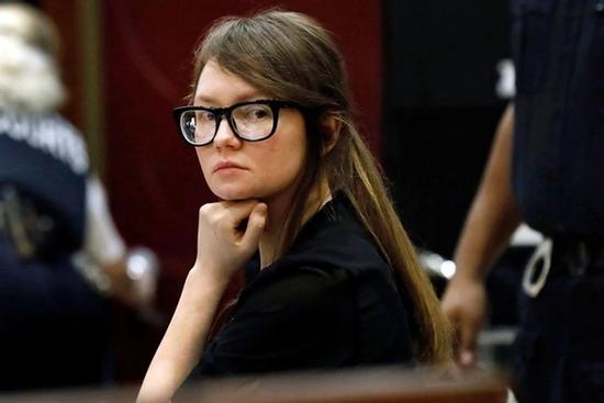 'Tiểu thư lừa đảo' Anna đã ra tù