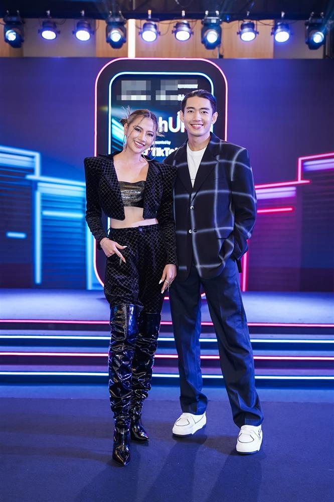 Võ Hoàng Yến, Đỗ Long như dâu rể tại sự kiện cuộc thi sáng tạo-8