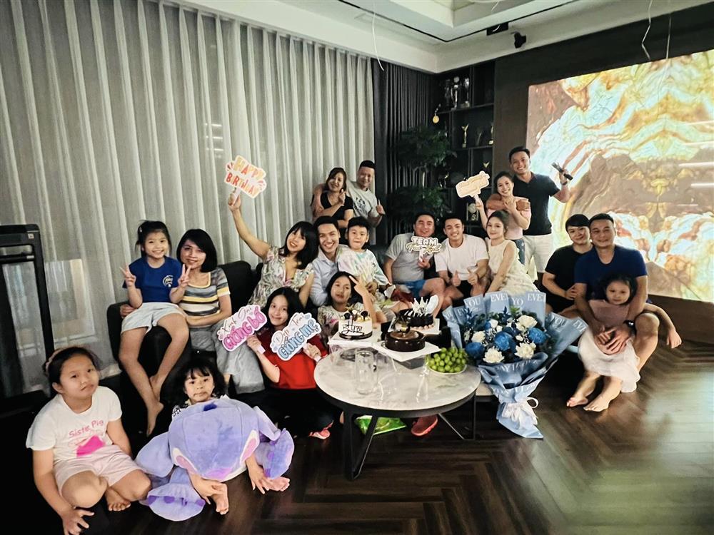 Hồng Đăng sinh nhật linh đình, ná thở chiếc bánh chị Đăng xinh-2