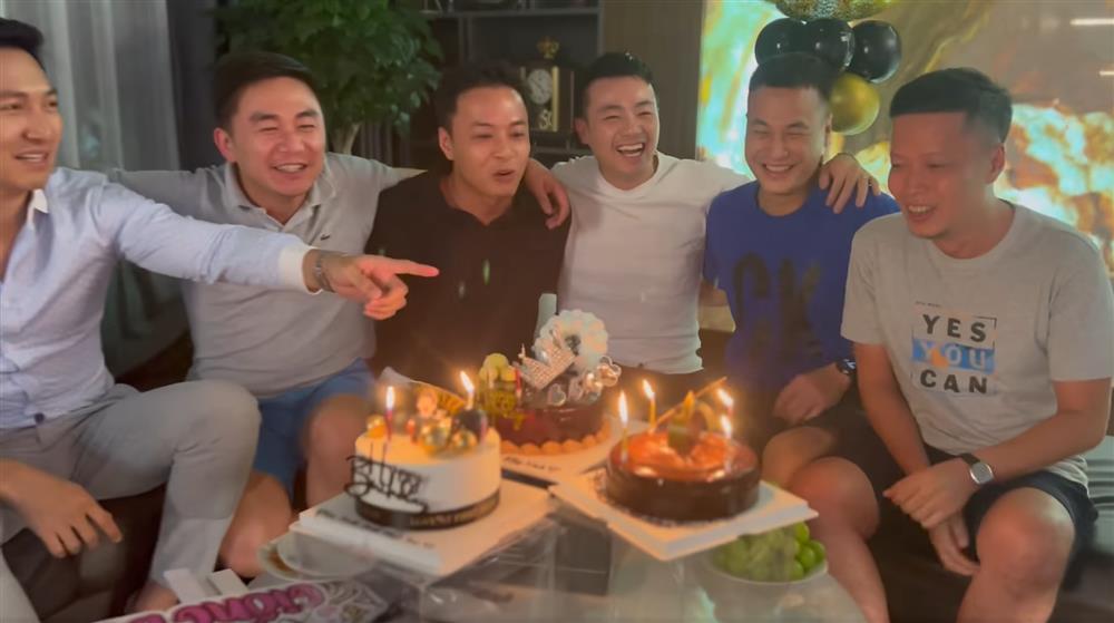 Hồng Đăng sinh nhật linh đình, ná thở chiếc bánh chị Đăng xinh-4