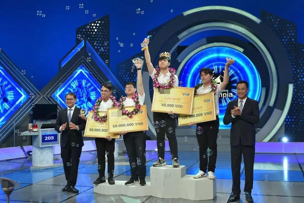 Quán quân Olympia năm 22 chia sẻ gắt về chuyện du học-1
