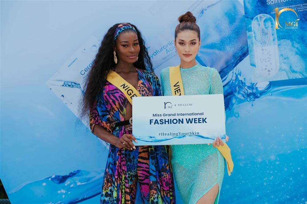 Hành động lấy điểm 10 của Thiên Ân trước Chủ tịch Miss Grand-7