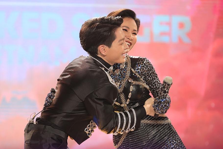 Báo Mắt Biếc Ca Sĩ Mặt Nạ lộ diện: Uyên Linh gây tiếc nuối-5