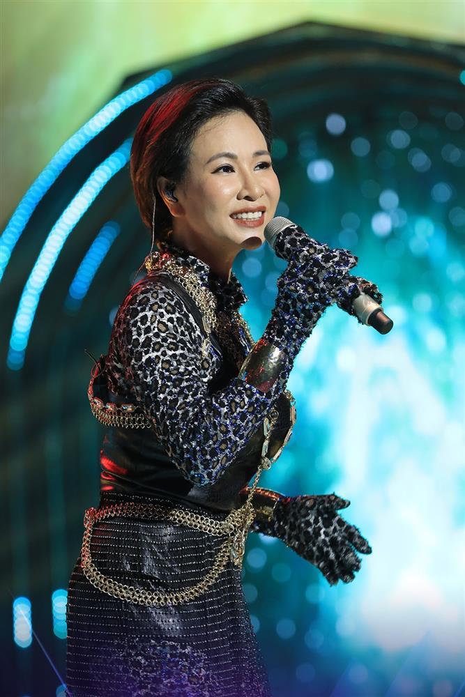 Báo Mắt Biếc Ca Sĩ Mặt Nạ lộ diện: Uyên Linh gây tiếc nuối-6